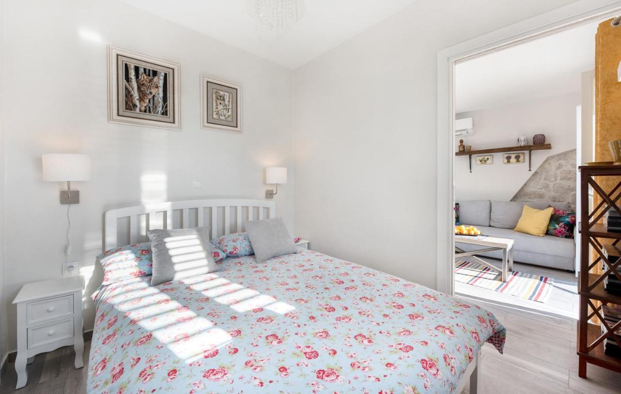 Izabela Apartment With Swimming Pool Babino Polje Extérieur photo